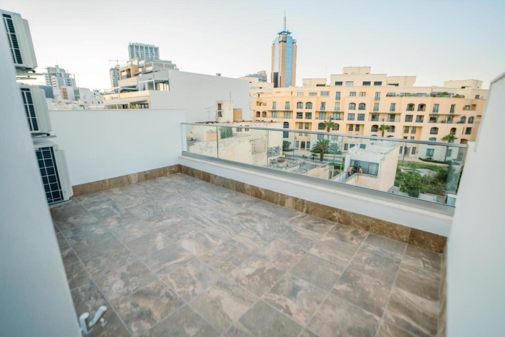 Ferienwohnung 86 Spinola Bay San Ġiljan Exterior foto