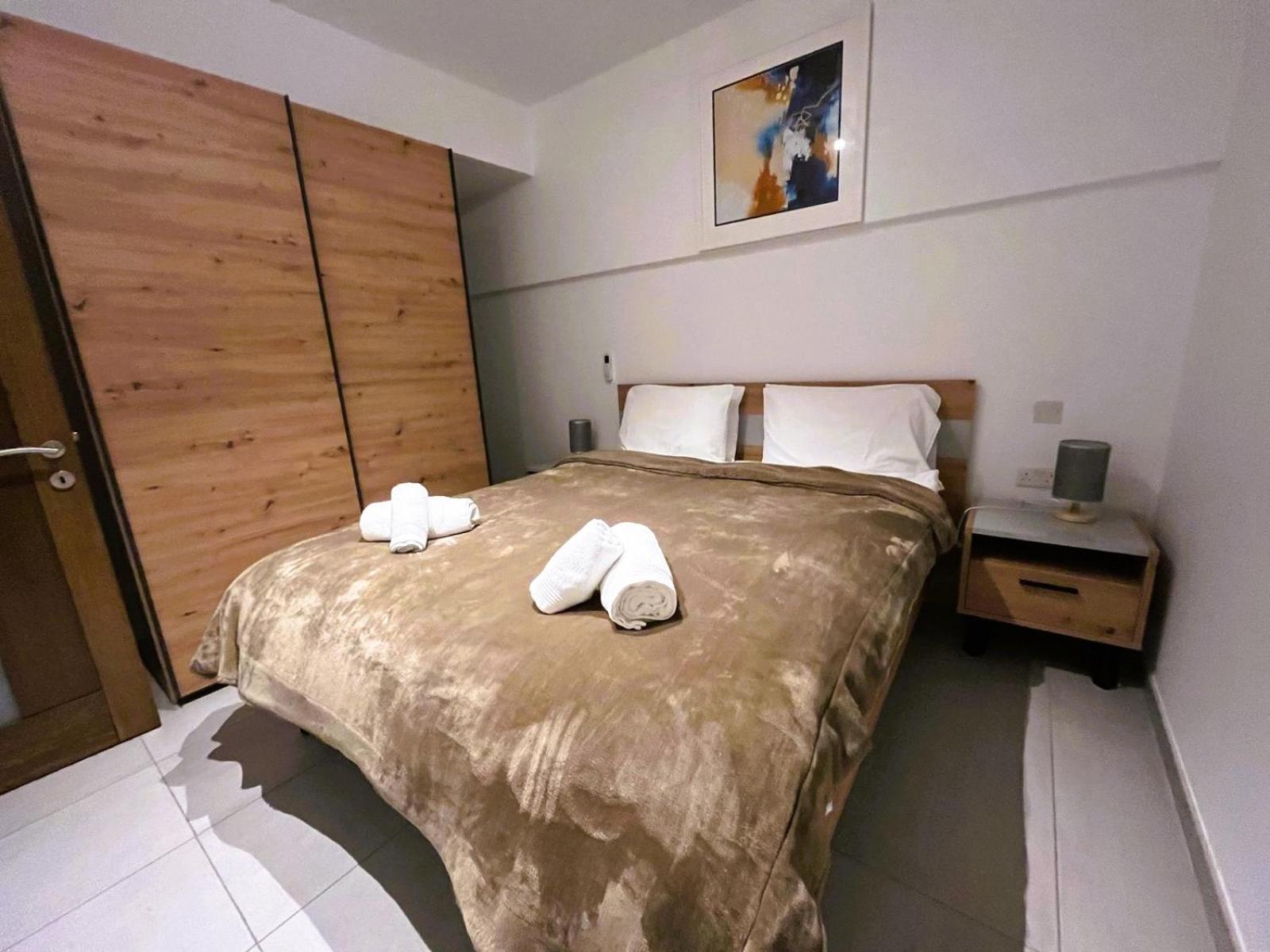 Ferienwohnung 86 Spinola Bay San Ġiljan Zimmer foto